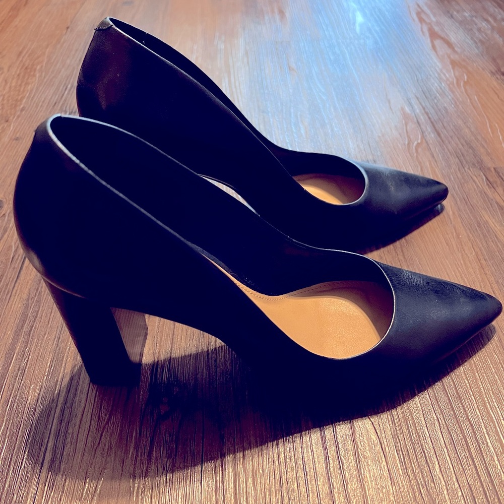 AREZZO Women's Strappy Chunky Heel - Black